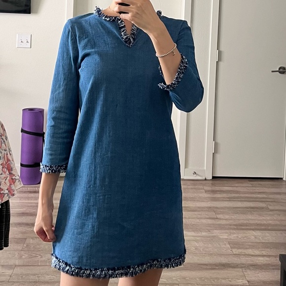 Mini jean dress with fur trim - Picture 2 of 7